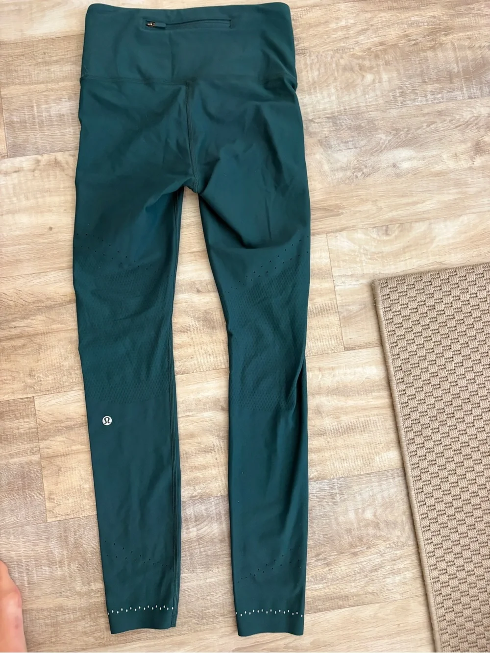 lululemon athletica Forest Green Workout Leggings - Picture 2 of 3